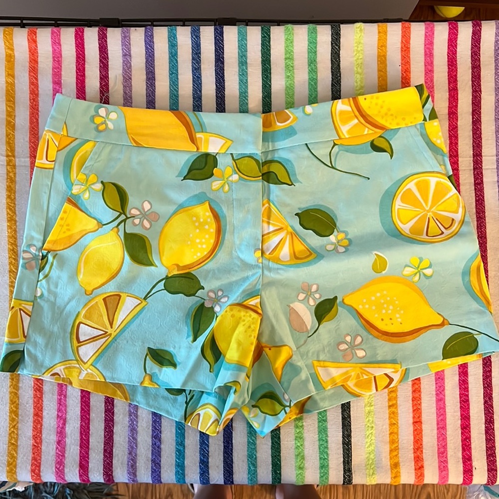 TRINA TURK Size 10 Lemon Shorts NWT